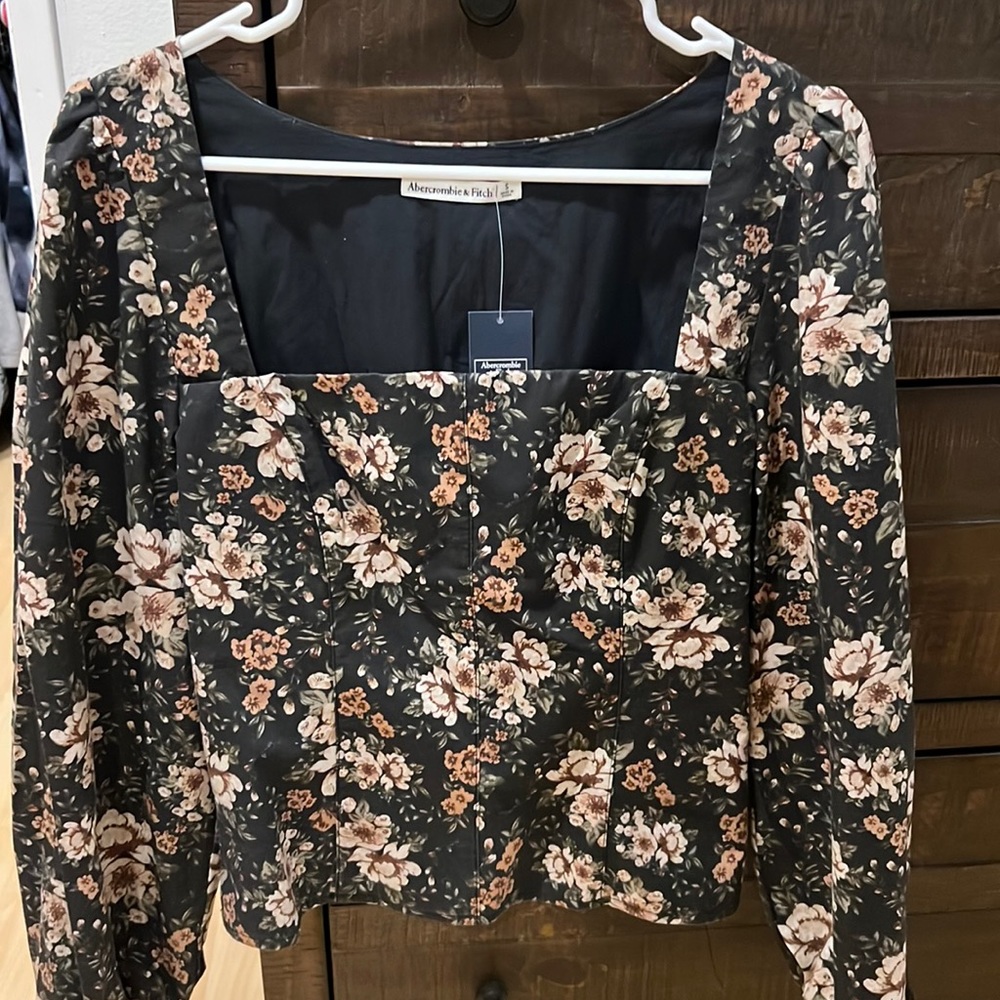 Mid sleeve blouse